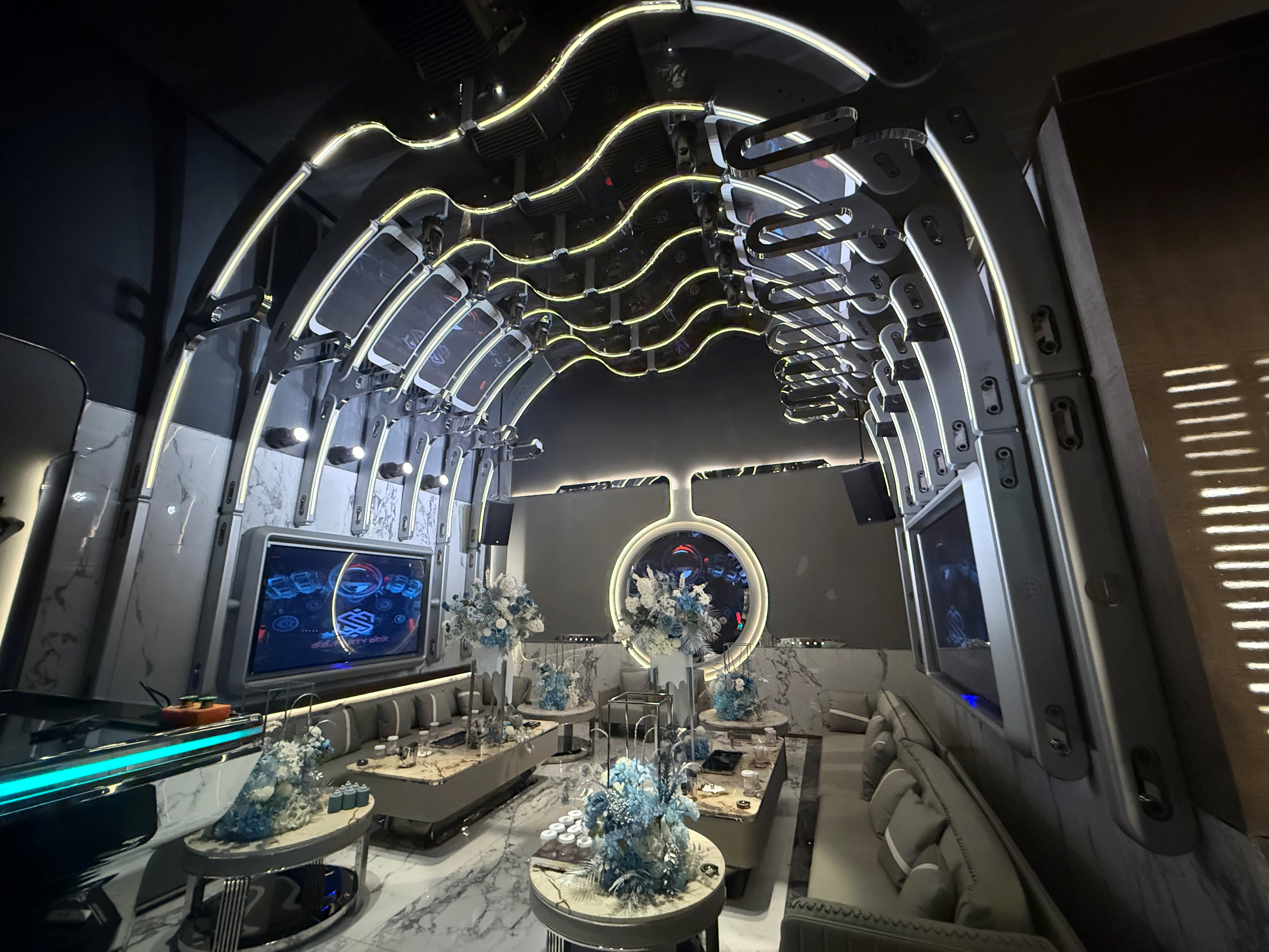 �Ϸ�������SS.PARTY K